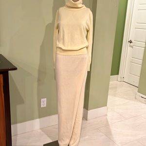 I. Magnin  beautiful light yellow cashmere sweater